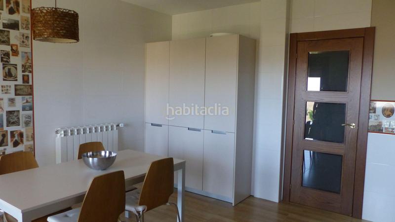 Foto 51c7fcad-10ca-4d75-ae23-75fc878c71c4. Casa amb aparcament piscina a Sigeres