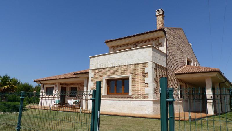 Foto 5bfb3ac5-fb91-4345-9688-15cb9d0e7f9e. Casa amb aparcament piscina a Sigeres