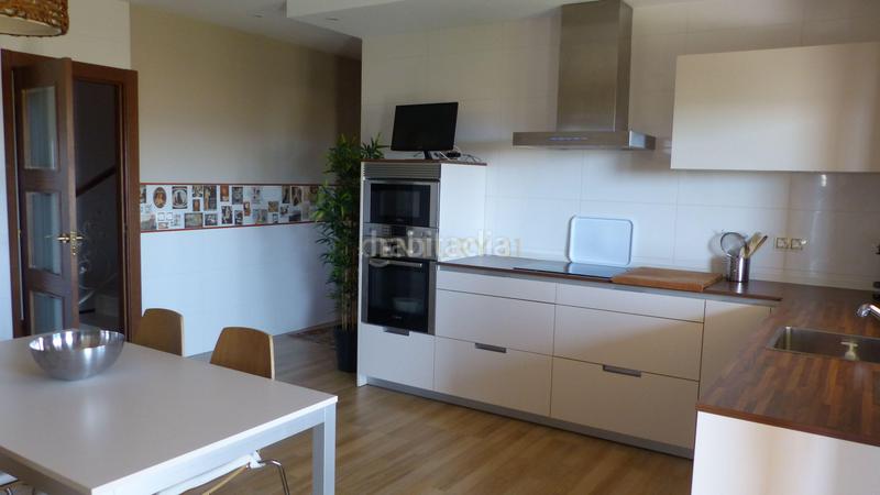 Foto 5d4d0334-9edc-4112-950e-4349ece2a7d5. Casa amb aparcament piscina a Sigeres