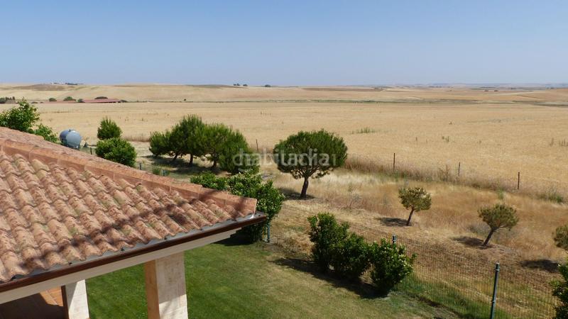 Foto 79f5e1a9-431d-4c85-9031-28a49b1f2879. Casa amb aparcament piscina a Sigeres