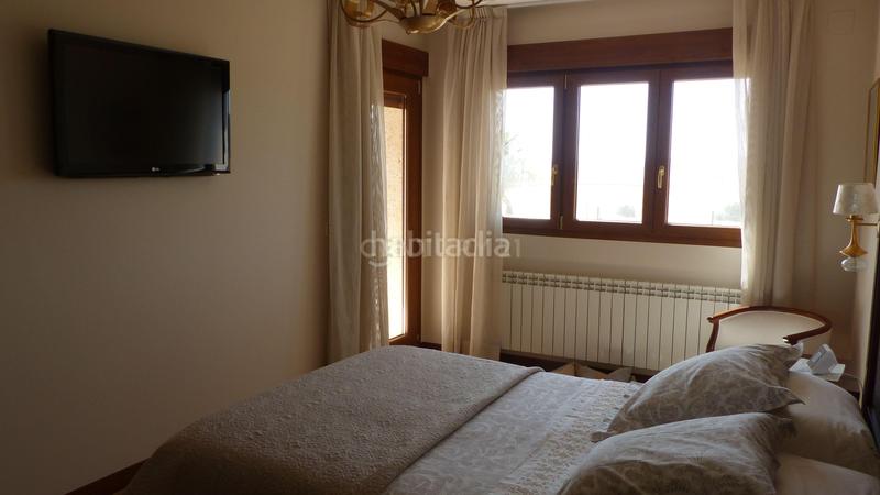 Foto 86a222d4-bade-4b18-8887-6305aa048396. Casa amb aparcament piscina a Sigeres