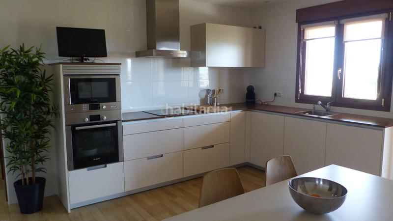 Foto a3ceacca-4929-4fc1-b82b-216bf68e3cc7. Casa amb aparcament piscina a Sigeres