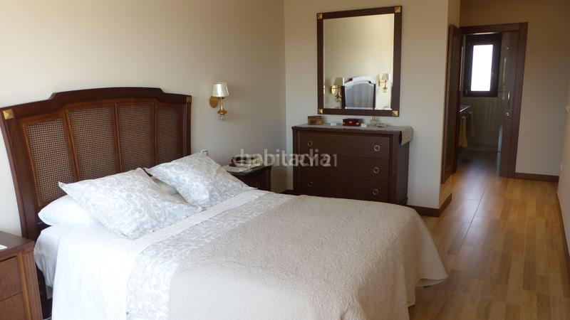 Foto b6a8d2b0-51d8-4608-942a-9cb12afce3c5. Casa amb aparcament piscina a Sigeres