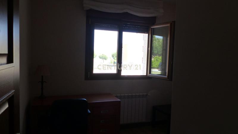 Foto baf018e9-563b-4157-b360-d645c6ae60da. Casa amb aparcament piscina a Sigeres