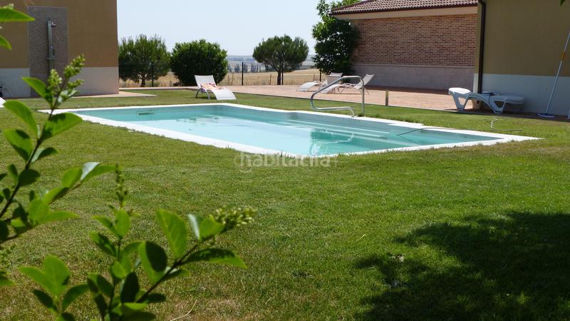 Foto bca25960-797e-4da5-8b3e-3e618dc6952f. Casa amb aparcament piscina a Sigeres