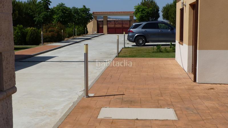Foto c92065ad-16b2-49c9-a466-ed23abefc9e0. Casa amb aparcament piscina a Sigeres