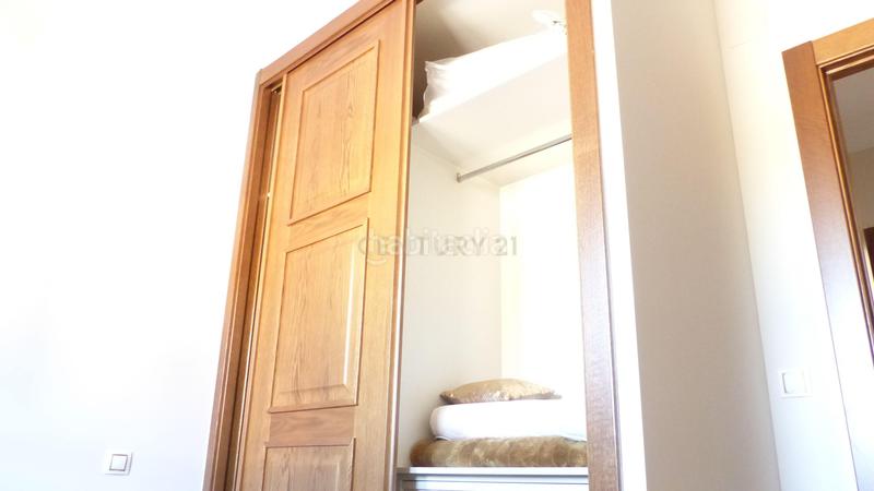 Foto c93218d2-d334-4d42-a643-6491857f8166. Casa amb aparcament piscina a Sigeres