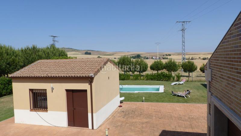 Foto e572b078-2c38-468c-b2a2-32c28dc4281c. Casa amb aparcament piscina a Sigeres