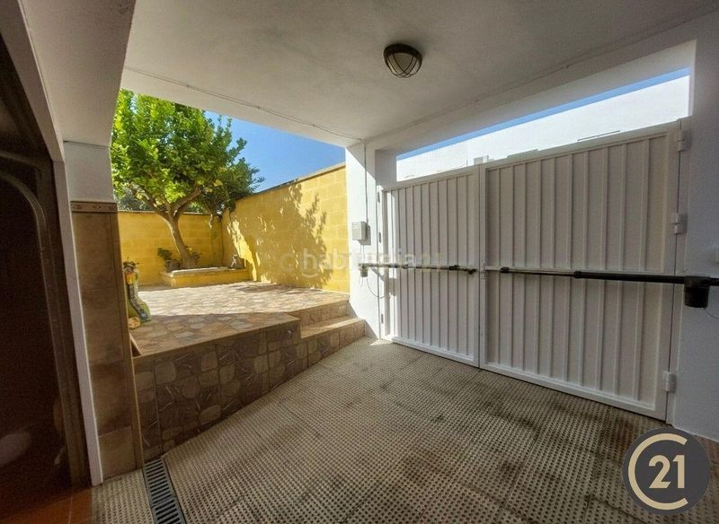 Foto 5d9256f6-de60-41cc-b076-7a1adda6aab9. Casa in cl alcazar 10 Espartinas (sevilla) in Colegio Europa Espartinas