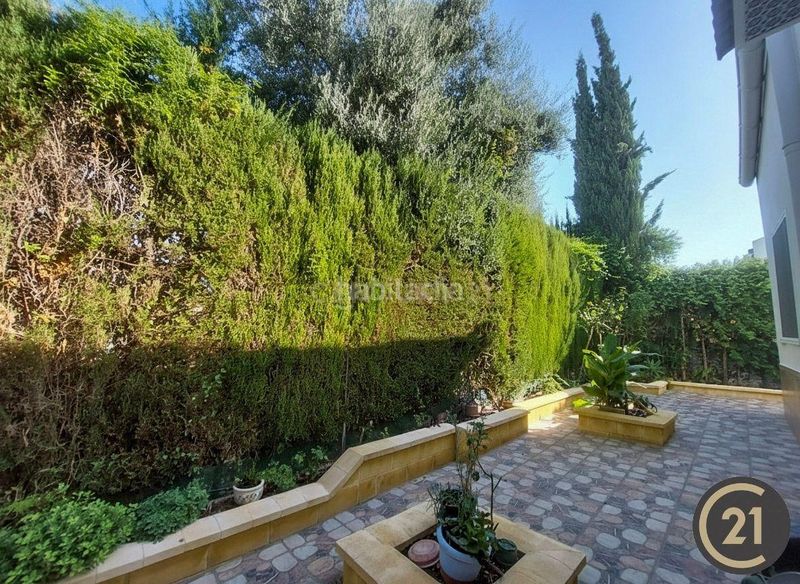 Foto abff2596-23b1-439d-9e51-ece05bf8a1e9. Casa in cl alcazar 10 Espartinas (sevilla) in Colegio Europa Espartinas