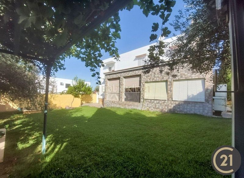 Foto b27d7f2f-e1f9-4024-aadd-f39d4558abdd. Casa in cl alcazar 10 Espartinas (sevilla) in Colegio Europa Espartinas