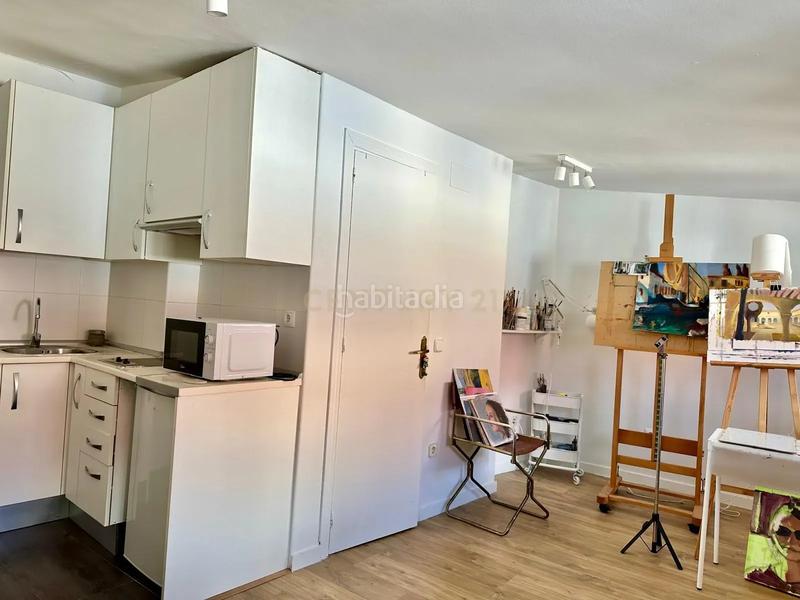 Foto 37750801-0df4-4aa7-b106-7e38eab5d50f. Studiowohnung in calle del león in Cortes-Huertas Madrid