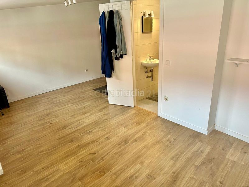 Foto a5ab0f43-0191-4258-80a5-122d6439a85d. Estudio en calle del león estudio en el barrio de las letras en Madrid