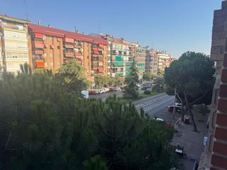 Miete Etagenwohnung in Calle de toledo, 120, madrid, spain 120. Acogedor apartamento en el corazón de madrid