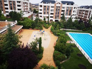 Location Appartement  Cerro del espino 6. Piso de 4 dormitorios en la atalaya de coto blanco