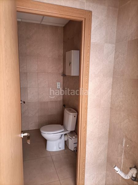 Foto 217bfb64-4529-4892-974f-22f934f9b101. Lloguer local comercial a calle de benito pérez galdós 2 a Utebo