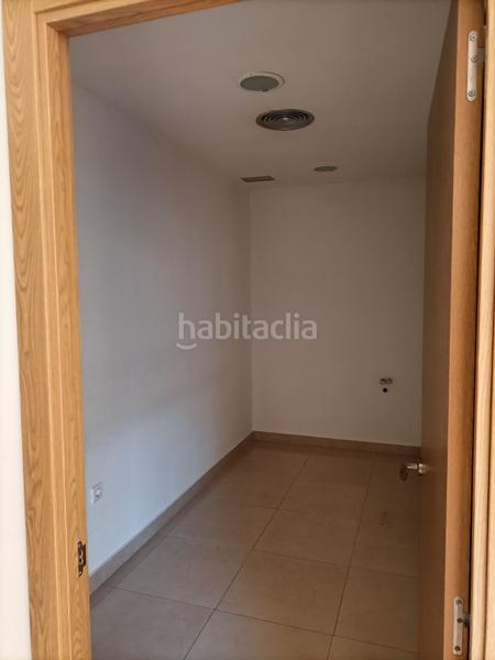 Foto 95975ef0-29bd-486a-8c1c-86c4811c4ec2. Lloguer local comercial a calle de benito pérez galdós 2 a Utebo