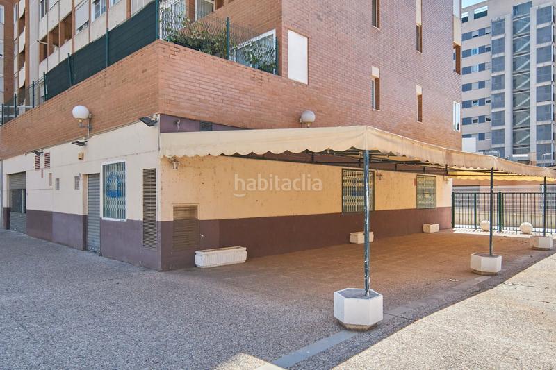 Foto b1cfa7ec-da7d-408c-bcad-89c7a2725436. Alquiler local comercial en calle de antón garcía abril 37 en Zaragoza