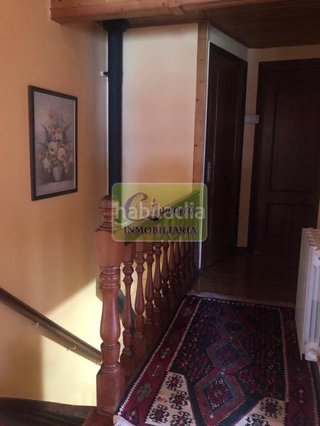 Foto 1d097bbf-7667-4a46-b609-0d883023bf41. Casa en A Malata - Catabois - Ciudad Jardín Ferrol