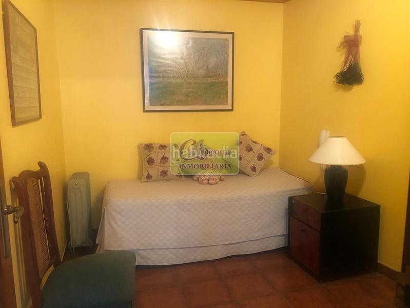 Foto e247282f-4a9a-4306-ac7c-919e399cab4b. Casa en A Malata - Catabois - Ciudad Jardín Ferrol