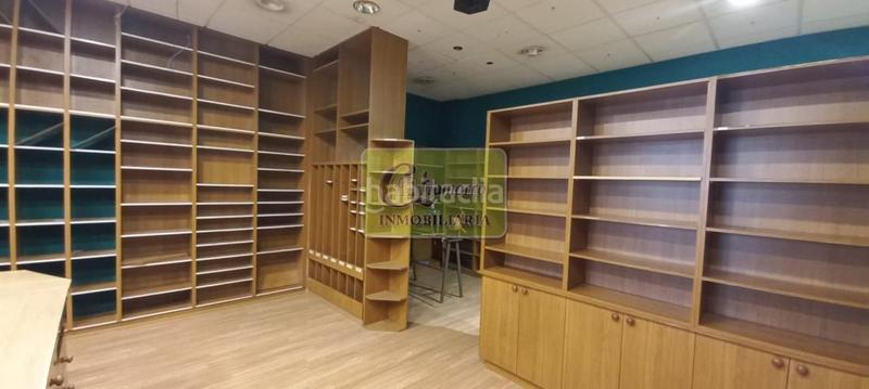 Foto 2739ff6a-fb24-42f1-b25b-788abafec4db. Business premise with heating in Zona Ultramar Ferrol