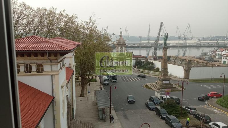 Foto 4e9a3b4b-b030-4ccc-92bb-2c947b152a9a. Piso en Centro Ferrol