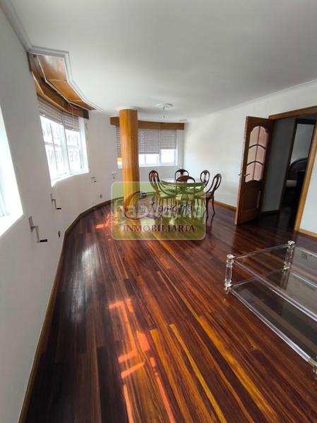 Foto a44d4aff-51d4-494a-933d-b95adb208777. Piso en Centro Ferrol