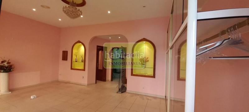 Foto 6b8ff145-1d92-43cb-9fad-0fd3fd84c274. Lloguer local comercial amb calefacció a Plaza de España Ferrol