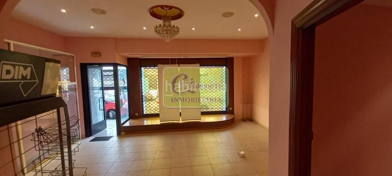 Foto f1010182-d07e-4ecf-8938-748c674fc759. Lloguer local comercial amb calefacció a Plaza de España Ferrol