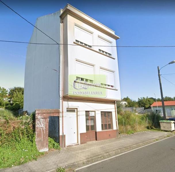Foto 64600899-9263-42af-bf46-7a6b769d376e. Haus mit heizung in A Malata - Catabois - Ciudad Jardín Ferrol