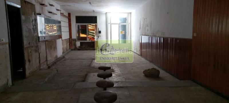Foto acbedb77-c773-4064-bb91-53c321f814e3. Local commercial avec chauffage dans Centro Ferrol
