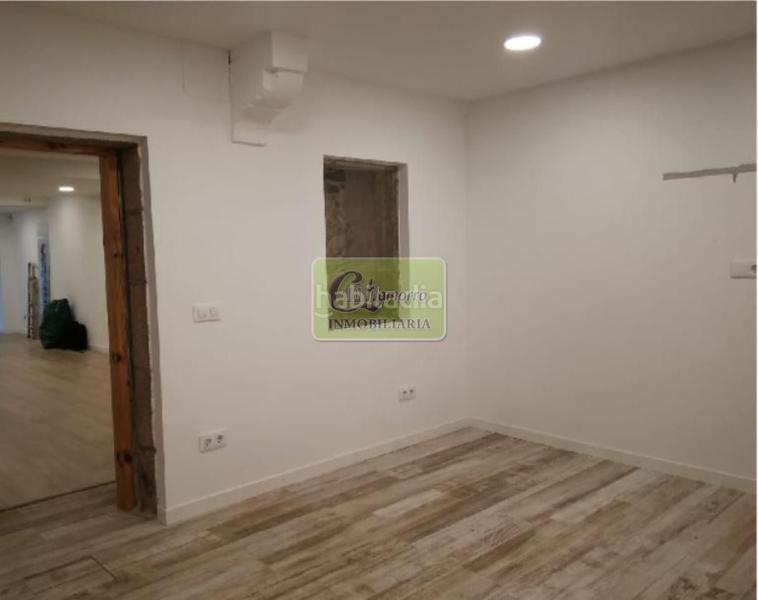 Foto fb43771d-e22f-47e0-8490-88daef977bb0. Business premise with heating in Centro Ferrol