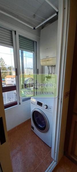 Foto d19b4347-cb77-407c-b504-fd2a86f15ca6. Alquiler piso en A Malata - Catabois - Ciudad Jardín Ferrol