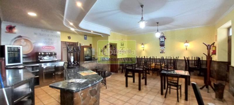 Foto 091d238a-c1d7-4f51-b4a5-96ec21eef3d5. Local comercial en Canido Ferrol