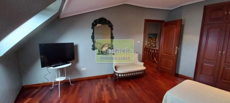 Foto f055e286-4671-47e6-9116-3e85cd6edc33. Dúplex en Canido Ferrol