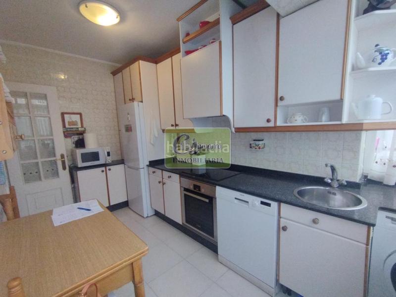 Foto eded1ec1-732d-49fe-bbc2-7488aa22a648. Piso en Centro Ferrol