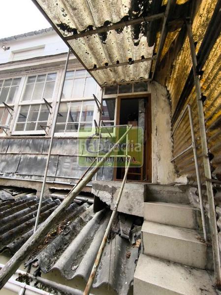 Foto d8e9890f-b736-45a3-a9b3-b2b9976e63b6. Appartamento con parcheggio in Centro Ferrol