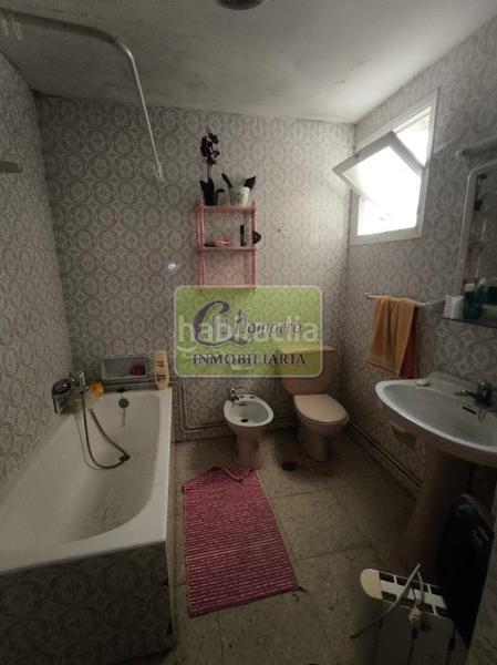 Foto ee68c5e4-742d-4c53-946b-c3f1f26c4b4c. Appartamento con parcheggio in Centro Ferrol