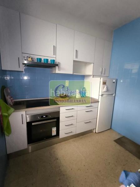 Foto d9bce6fd-4819-428e-8094-1067b1516436. Flat with parking in Centro Ferrol