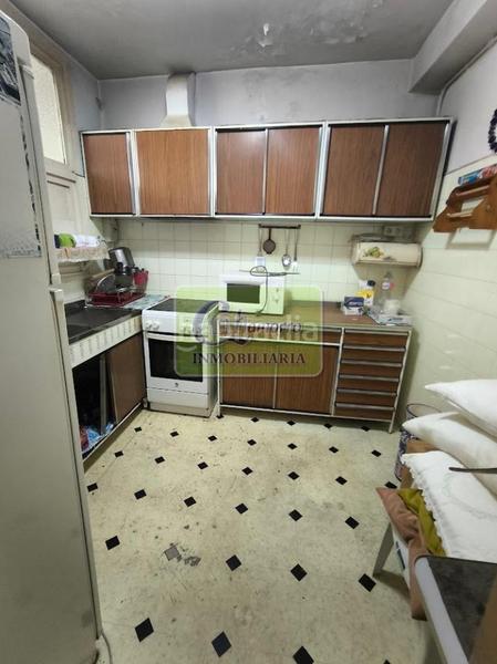 Foto e3ed41ef-121a-4ad1-9494-73b7eec32fb2. Flat with parking in Centro Ferrol
