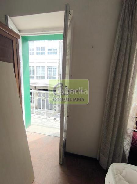 Foto 11e99f3b-324f-43a5-a911-d8e87866cde1. Pis amb aparcament a Centro Ferrol