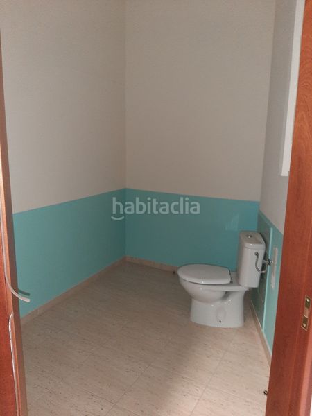 Foto d2a5110f-e079-4f51-8720-7130b9ac7931. Local comercial a O Milladoiro Ames