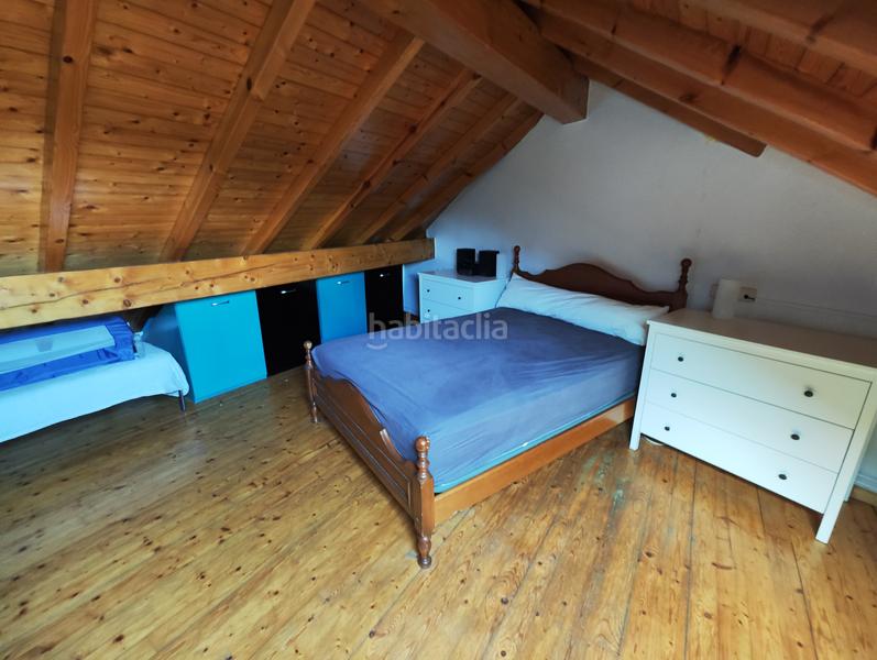 Foto 298580b7-26e0-42bc-92d1-90b38f84763a. House with fireplace heating in Parroquias de Santiago Santiago de Compostela