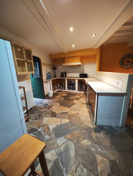 Foto 3f6c6522-f754-4acf-add8-56d37d9207a9. House with fireplace heating in Parroquias de Santiago Santiago de Compostela