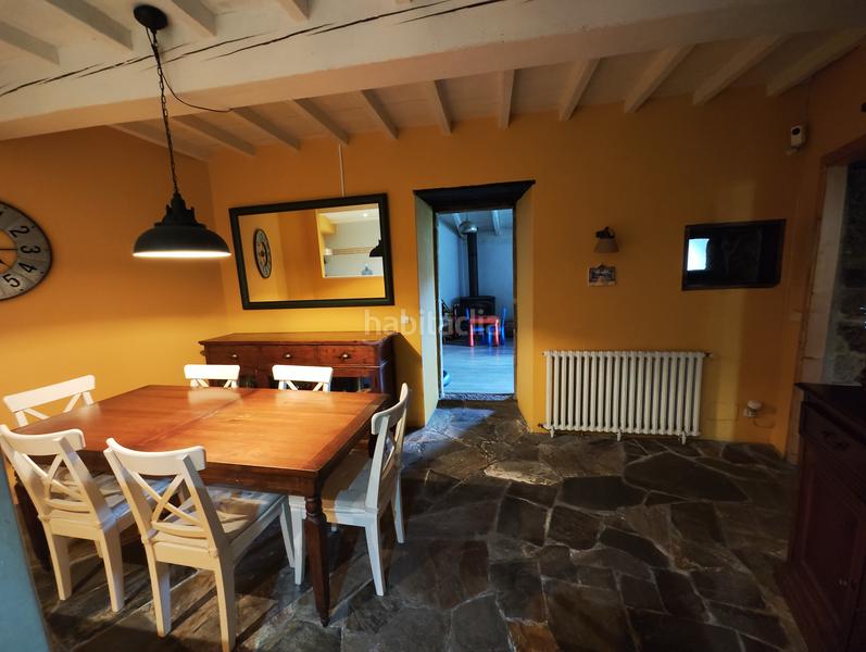 Foto 93a9e9b0-8c25-48aa-b77c-3e4e3b85384b. House with fireplace heating in Parroquias de Santiago Santiago de Compostela