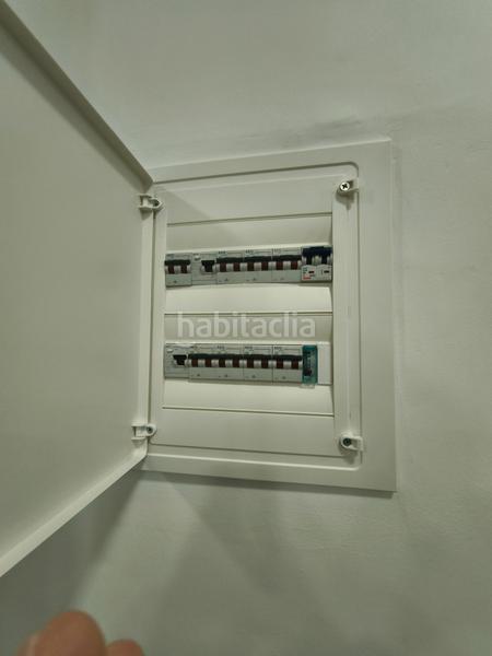 Foto b67b024f-04d3-4a7a-9f9e-d376b8d893e5. Alquiler local comercial  centrico para actividad profesional en Santiago de Compostela