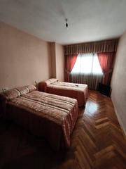 Etagenwohnung en Ensanche - Sar. Piso centrico para reformar