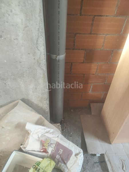 Foto 8fd722d5-b2c3-43bb-a584-dfd87fd67d96. Local comercial a Bertamirans Ames