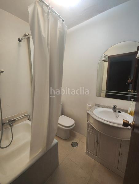 Foto decd0ffd-8036-4808-89ff-c783f7dde339. Piso  en el ensanche con plaza de garaje en Ensanche - Sar Santiago de Compostela
