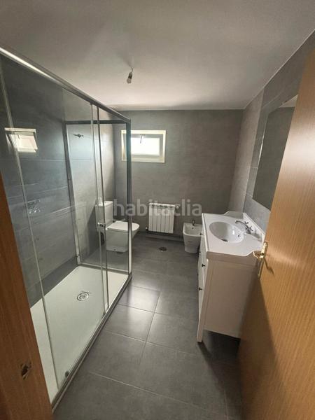 Foto 274dadb0-ef8a-4ed9-b2dd-236c74de4610. Piso  en venta en zona castiñeiriño en Castiñeiriño - Cruceiro de Sar Santiago de Compostela